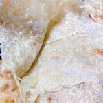 ネパールハラールフードマートT&T - ロティは層状になってる。やっぱりパラタでは？