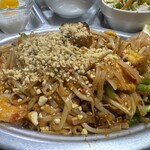 いなかむら - パッタイ