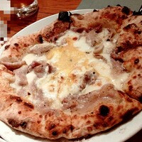 アモーレ 木屋町 - グアンチャーレの脂感がと卵のコクが絡み合って♫豚バラのビスマルク♡