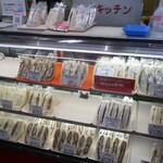K'sキッチン - ショーケースの様子。