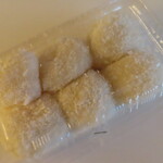 頂好食品 - ココナッツ団子