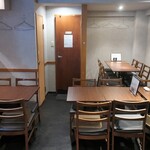 日本酒バルかぐら 神田店 - 2階席の様子。