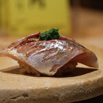 鮨 富かわ - ［握り］アジ