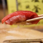 鮨 富かわ - ［握り］中トロ 二枚重ね