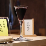 鮨 富かわ - ペアリング：フランス産の赤ワイン（Merlot）