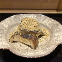 京味 もと井 - 黒睦の利休焼き　原木椎茸　法蓮草　胡麻和え