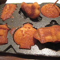 オマージュ - プティ・フール・人形焼きマドレーヌ