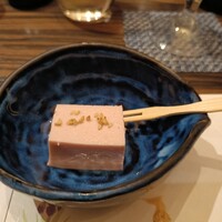 和食 鮨 日本酒 銀波 銀座店 - 苺と豆乳のチーズ寄せ