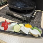 魚と溶岩焼 温 - 溶岩焼き　野菜盛り合わせ