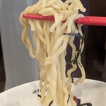 油そば専門店 万人力 - 麺　リフト