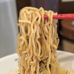 油そば専門店 万人力 - 麺　リフト