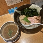 麺也 時しらず - 濃厚つけ麺、穂先わかめTP