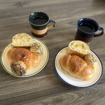 グランディール - 料理写真:・生塩パン
・ おさつフランス(ハーフ)
・試食の小豆食パン？