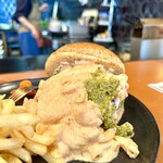 髙橋バーガー - 2025.5.20高橋バーガー3周年特別メニュー「さよなら、マカトマチ」