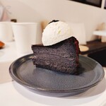 cafe Merry - クリームごまバスク 600円