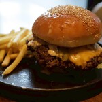 Pub & Grill 7 TAPS TAVERN - 