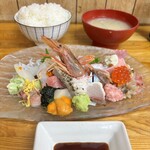 せきの - お味噌汁も美味しい