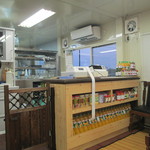 カシミール - 新店舗（レジ付近）