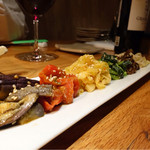 焼肉旬やさい ファンボギ - ナムルの盛り合わせ☆