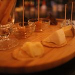 Ｐｅｒ ＰＡＬＡＺＺＯ - チーズの盛り合わせ