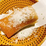 日本酒食堂 吟乃灯 - 豚とアスパラのゆず塩春巻き