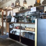 NEW NORMAL CAFE - 店内①