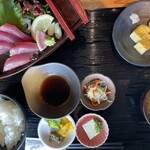 Ekimae no Rakuda - 