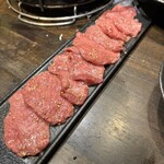炭火焼ホルモン ぐう - 