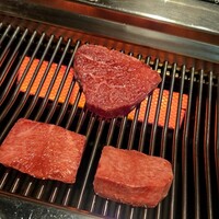 お肉屋 けいすけ 三男坊 - タン元＆シャトーブリアン