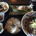 お食事処　金剛屋 - そば定食・１３００円