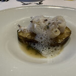 Kobe Grill - 淡路島産ハモと泉州水ナス　 蛤とレモングラスのエマルジョン　花山椒の香り