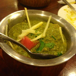 アーンドラ・キッチン - デャニヤ・チキン