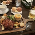 フィネガンズ・バー＆グリル - 