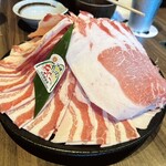 我那覇豚肉店 - 