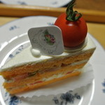 エルヴェラヴィ - トマトのショートケーキ