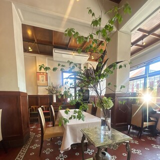 カフェ&ダイニング 990_2