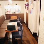 세와로 - 1층입니다. 10명까지 수용 가능합니다. 1층에 화장실이 있습니다.