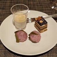 ブッフェダイニング プリンスマルシェ - 