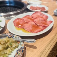 肉の山翔 - 