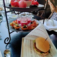 DINING & BAR TABLE 9 TOKYO - 