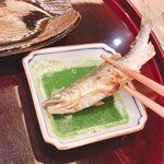 かが万 - 頭から全部食べれます。