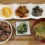 手当て+かふぇ ゆとりろん - 