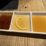 焼肉ホルモン 風土. - タレ3種