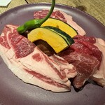 焼肉ホルモン 風土. - ジンギスカン盛り合わせ(バラ、モモ、サーロイン)
