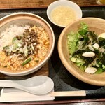 黒猫夜 - 週替りランチ　雲南豆腐の土鍋ごはん