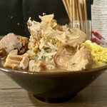 ラーメン専門 宮の森 - サイド
