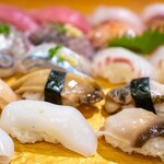 光寿司 - 2025.5 スミイカ、ホッキ貝、あわび、ツブ貝、細魚、ひらめ、アジ、赤貝、中トロ、カンパチ