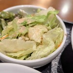 新香飯店 - サラダ