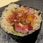 鮨 いまむら - トロたく太巻き