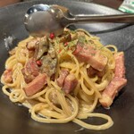 ちょい飲み酒場 イケバル - ポルチーニクリームパスタ 1,298円